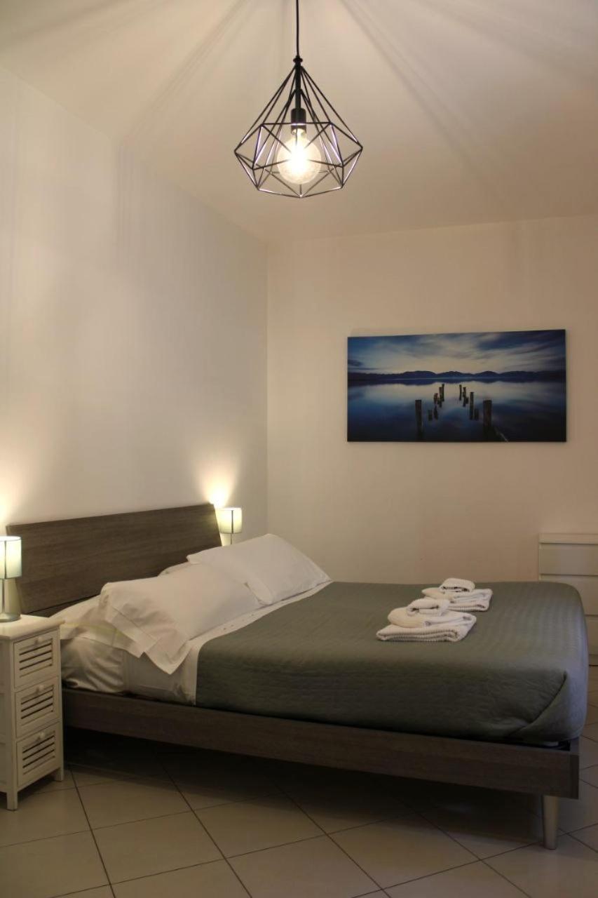 Blackstone Apartment Вараце Екстериор снимка